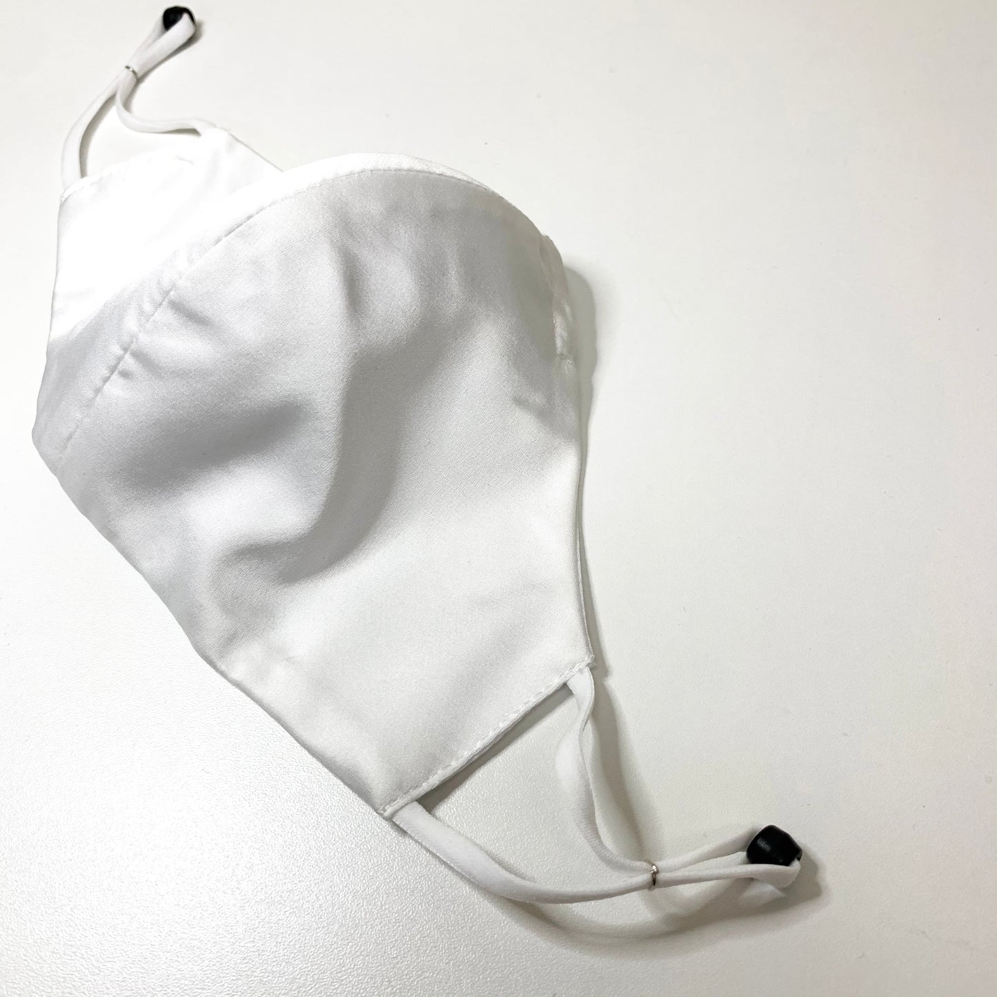 Mascarilla Anatómica Clásica de Tela - Los Básicos