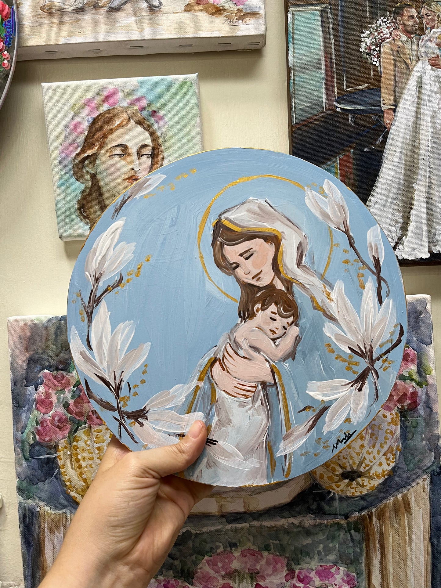 Virgen de La Alegría Aplique de Pared - Maria Mirame