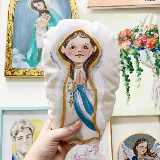 Nuestra Madre de la Inmaculada Concepción de Lourdes - Almohadas Pintadas