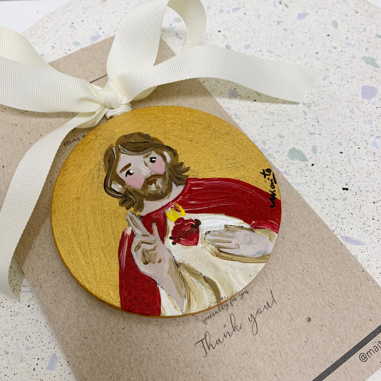 Sagrado Corazón de Jesús pintado a mano - Colgante de Madera